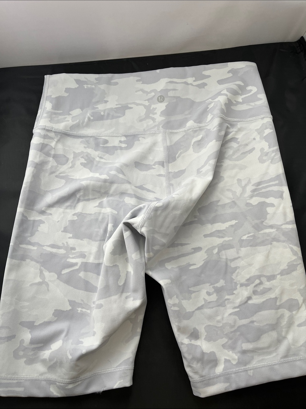 lululemon athletica Women’s White Gray Camo Align Bike Shorts